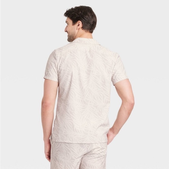 Men's Adventure Shirt - All In Motion™ Light Gray new - Picture 2 of 8